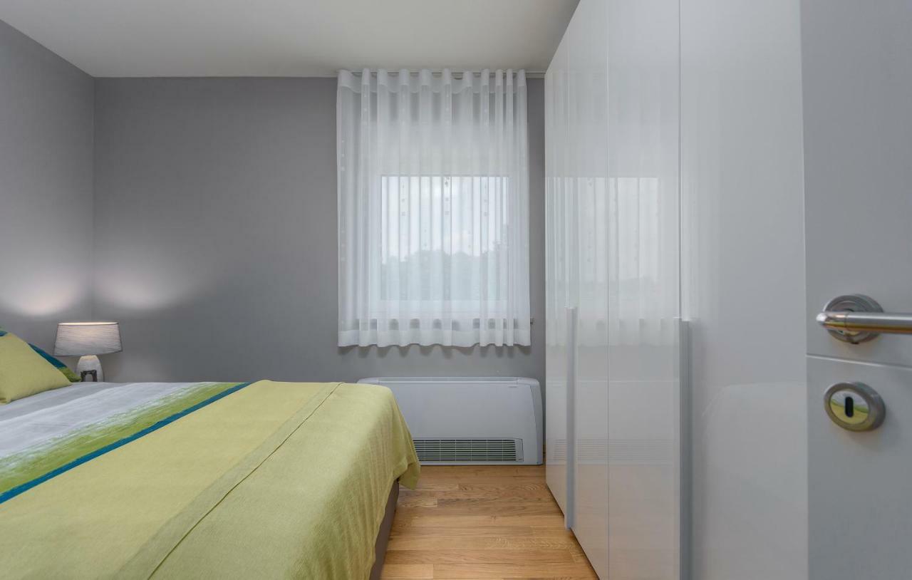 Apartment Lunne Novigrad Istria Buitenkant foto