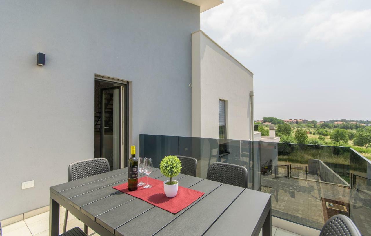 Apartment Lunne Novigrad Istria Buitenkant foto